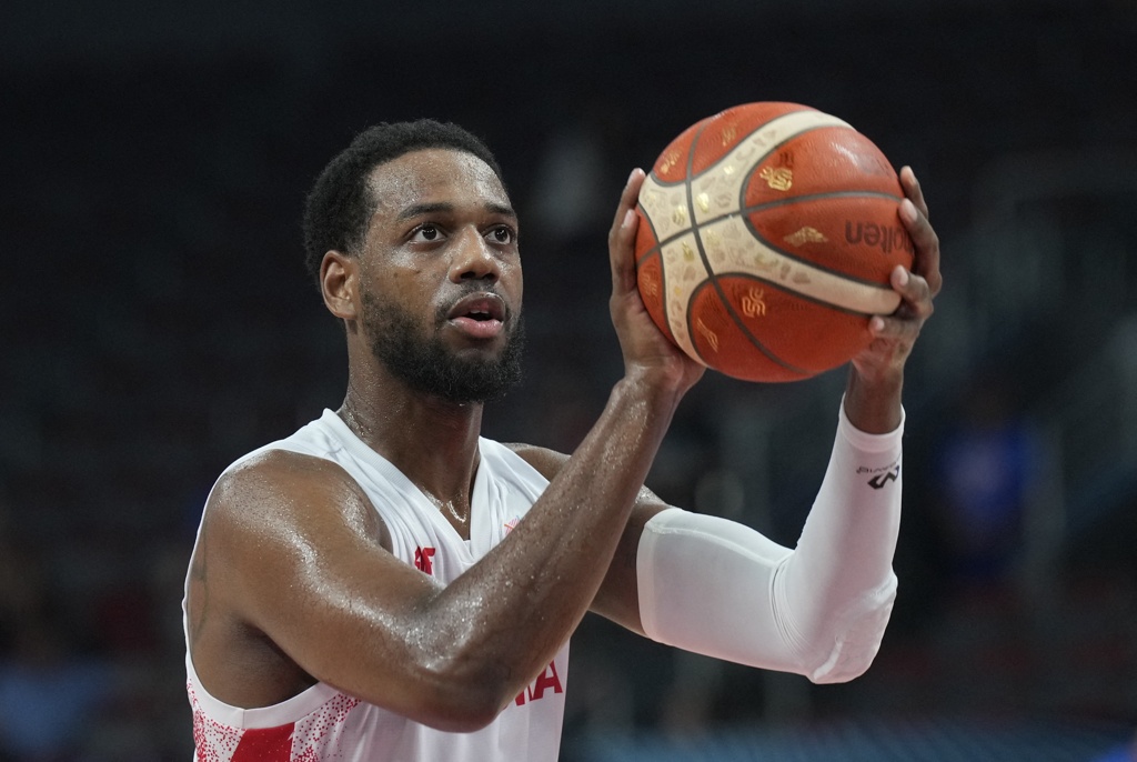 NBA没下手？场均22.4分！波兰归化后卫接近去艾菲斯 和GOAT当队友